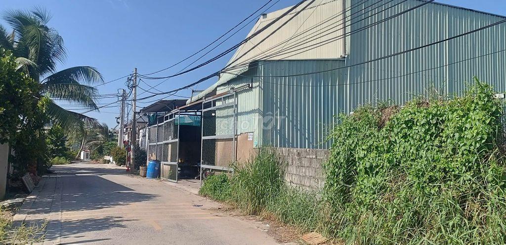 Đất hẻm ô tô thông, gần Cầu Rạch Tra, 4,6x25m, xây ở liền.