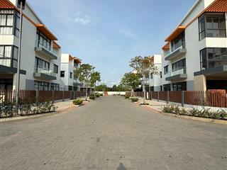 Cho thuê np tại elite life, 15 triệu/th, 211m2, 3pn, 4wc, mặt tiền 13m