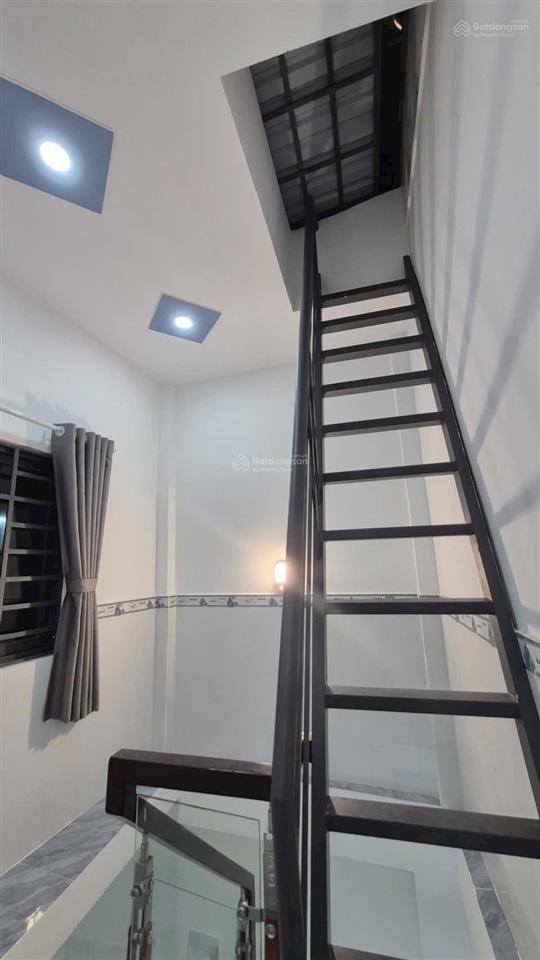 Bán nhà đường hưng phú phường 8 quận 8