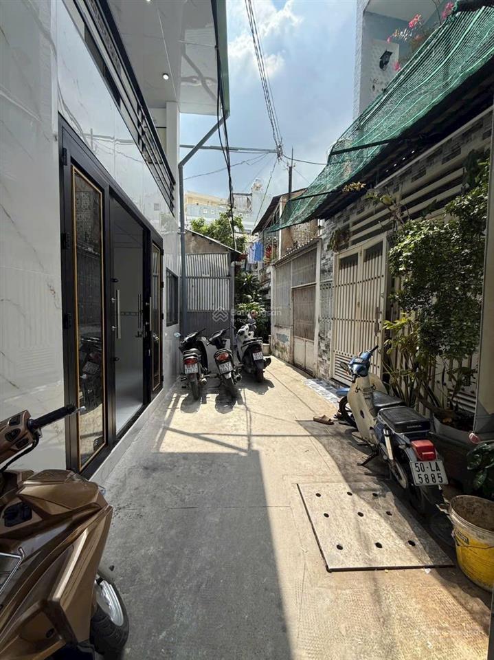Bán nhà riêng 28,8m2 đường chánh hưng