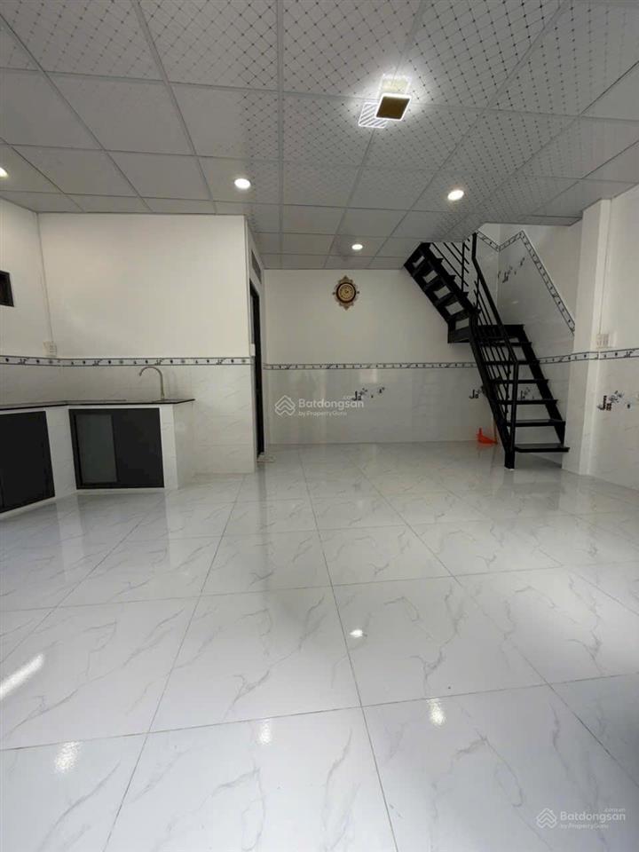 Bán nhà riêng 28,8m2 đường chánh hưng