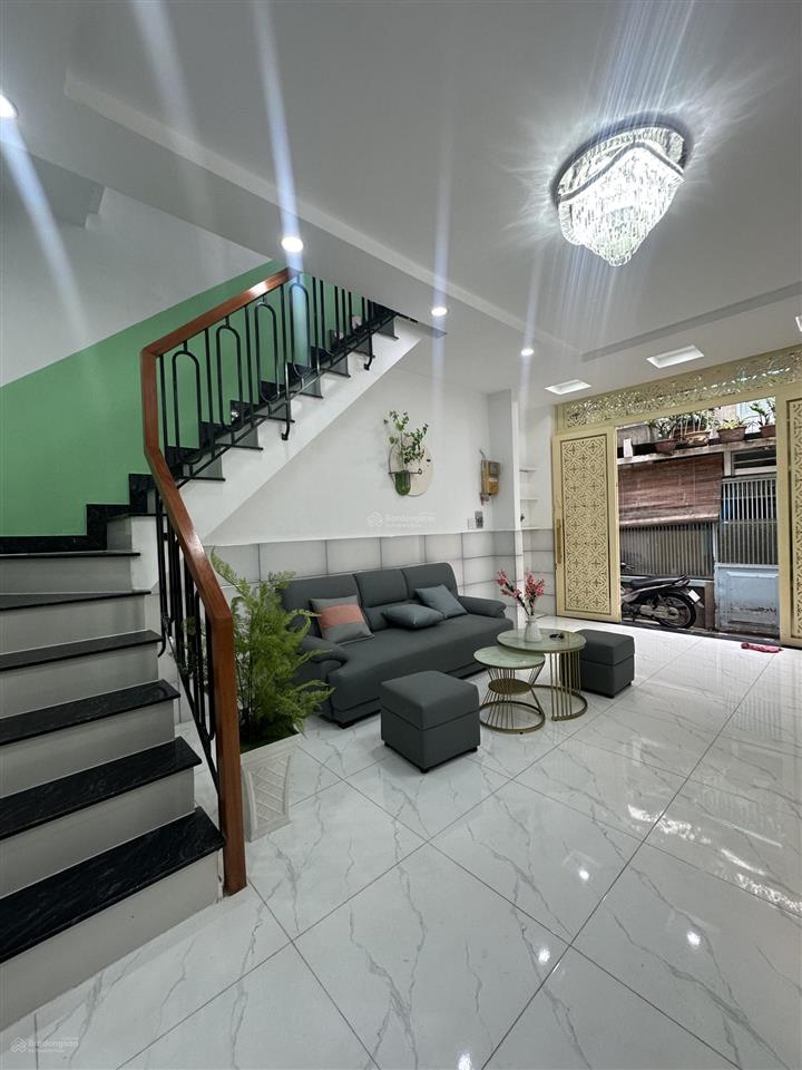 Bán nhà riêng 30m2 ba đình phường chánh hưng