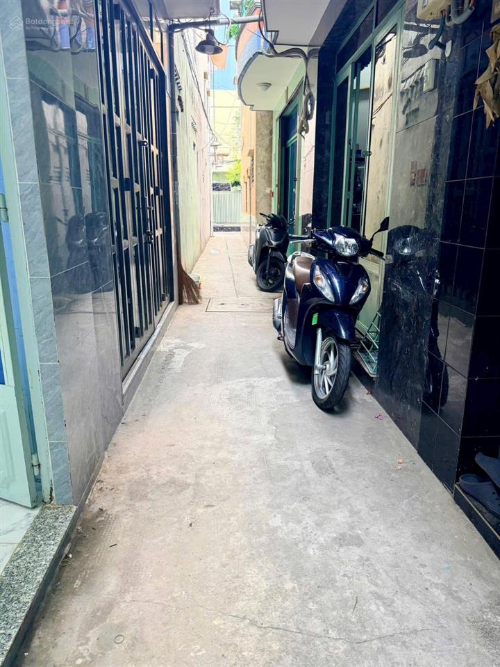 Bán nhà riêng 20m2 đường âu dương lân