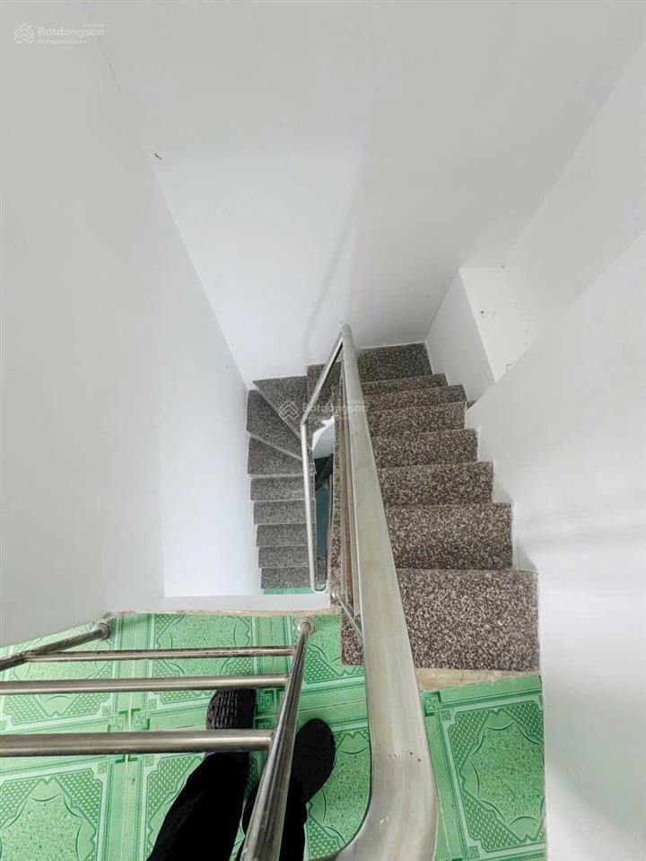 Bán nhà riêng 24m2 đường lương văn can f15