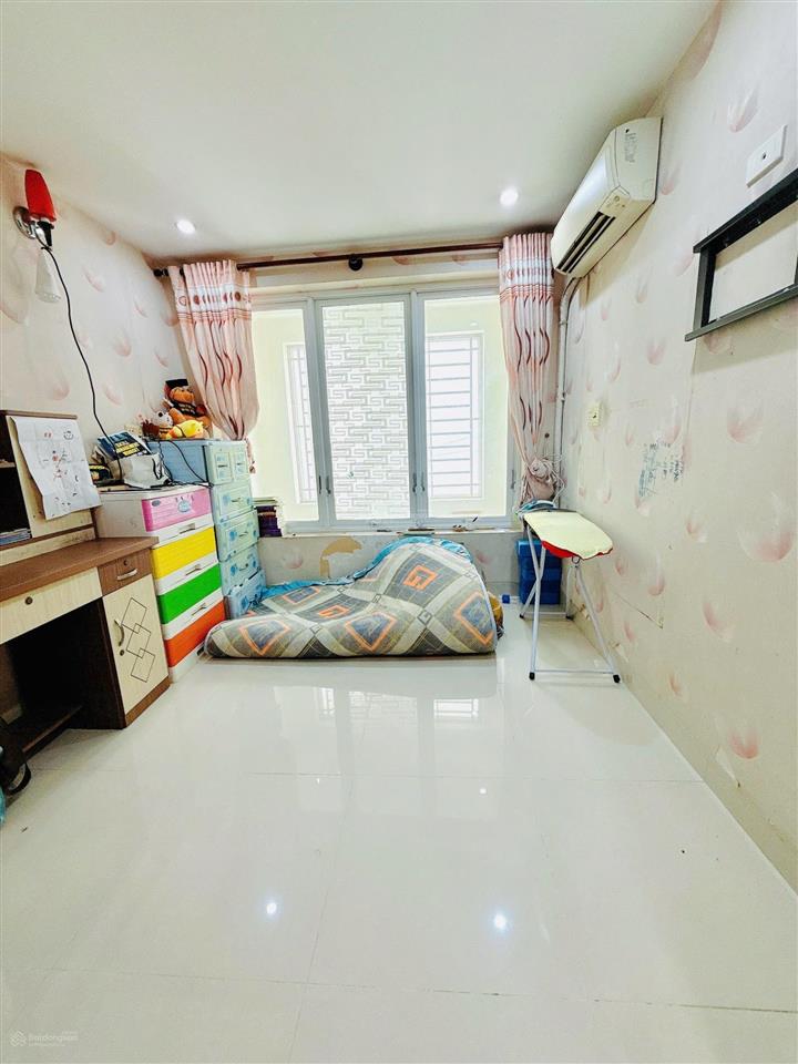 Bán nhà riêng 39m2 đường bùi minh trực f5
