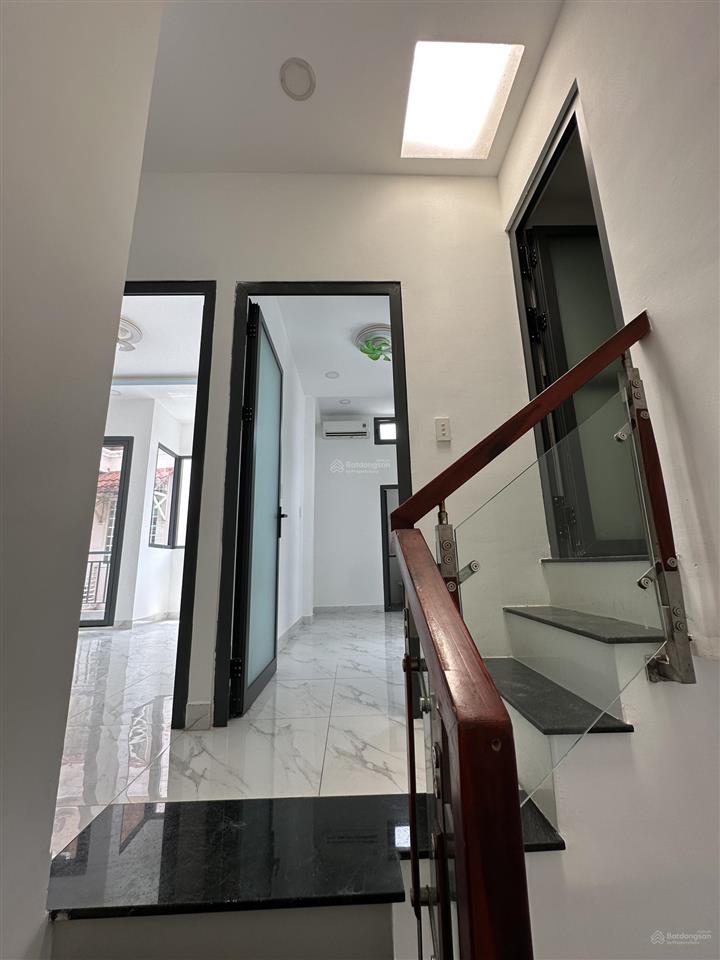 Bán nhà riêng 42m2 đường hưng phú p. chánh hưng
