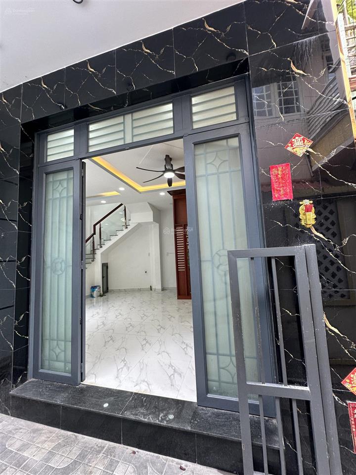 Bán nhà riêng 42m2 đường hưng phú p. chánh hưng
