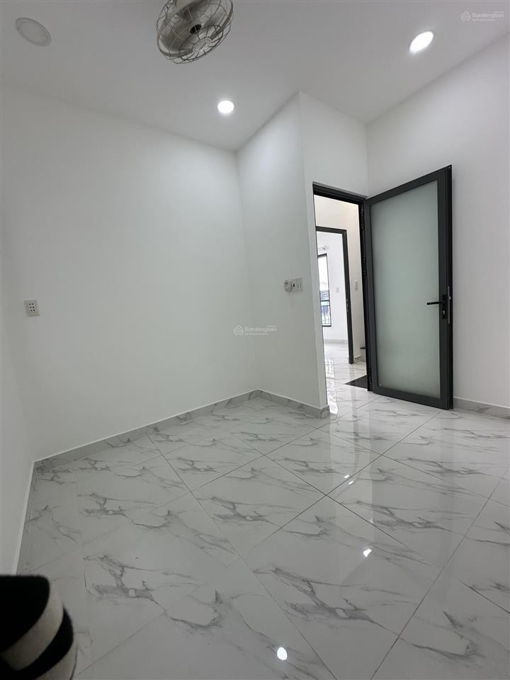 Bán nhà riêng 42m2 đường hưng phú p. chánh hưng