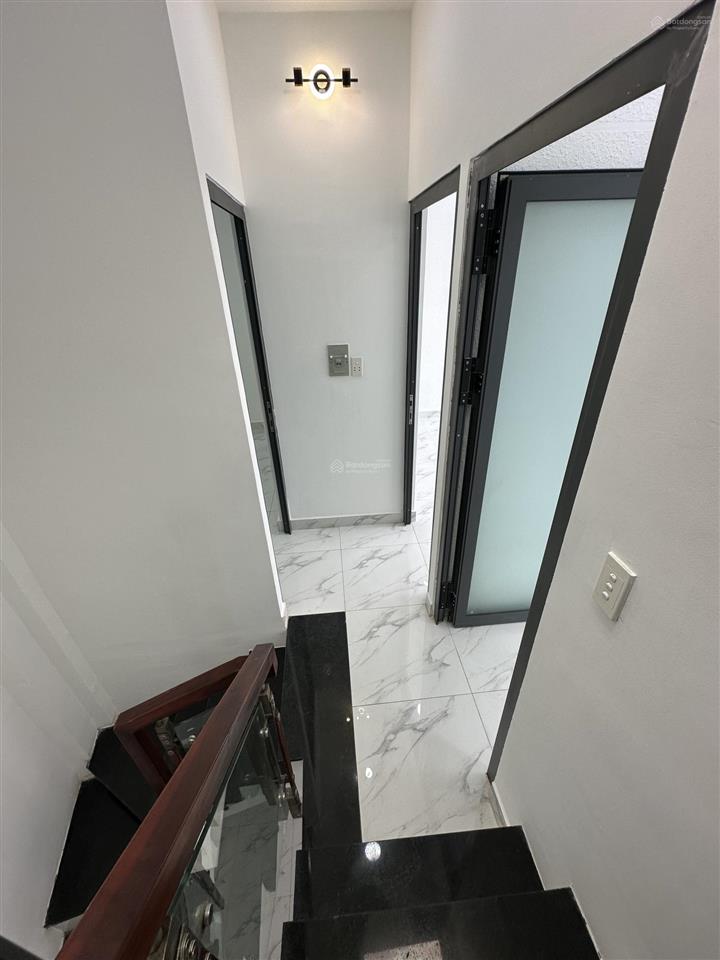 Bán nhà riêng 42m2 đường hưng phú p. chánh hưng