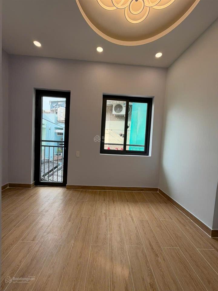 Bán nhà riêng 29m2 đường hưng phú f.chánh hưng