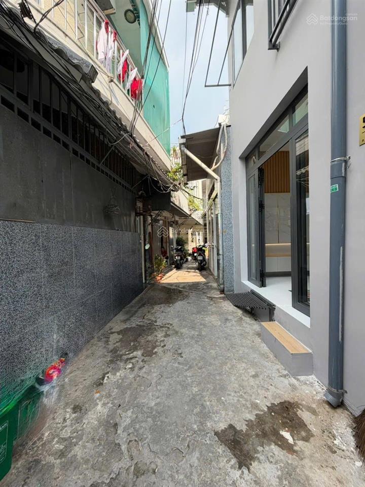 Bán nhà riêng 29m2 đường hưng phú f.chánh hưng