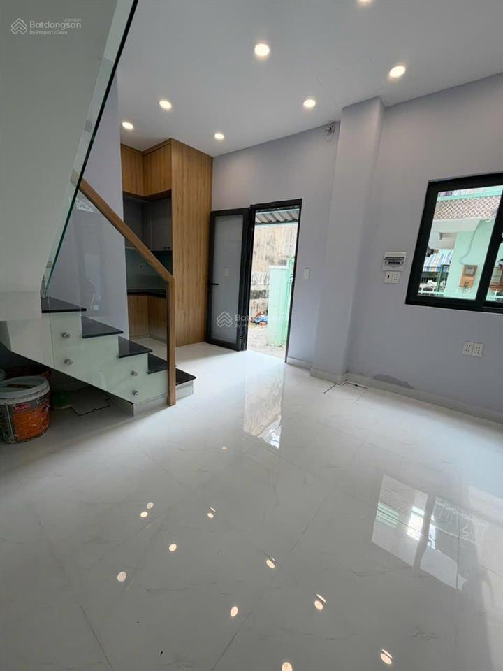 Bán nhà riêng 29m2 đường hưng phú f.chánh hưng