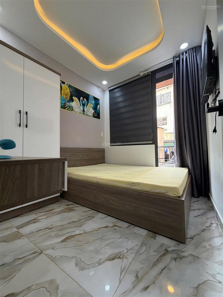 Bán nhà riêng 23m2 đường trần phú quận 5