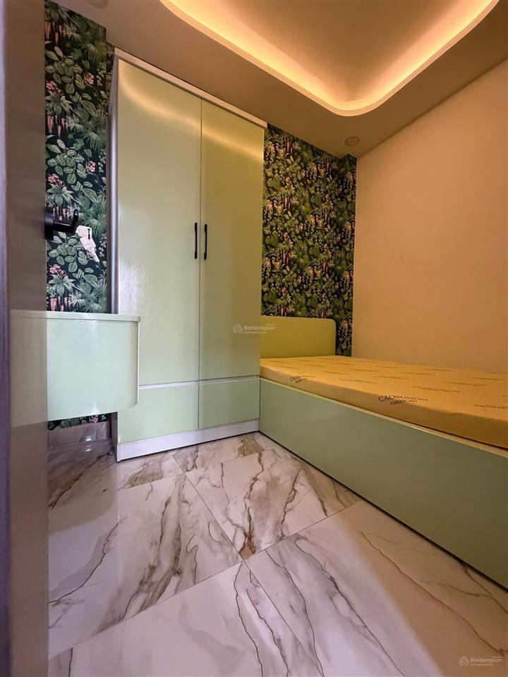 Bán nhà riêng 23m2 đường trần phú quận 5