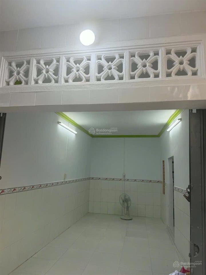 Bán nhà riêng tdsd 50m2 đường tùng thiện vương f13