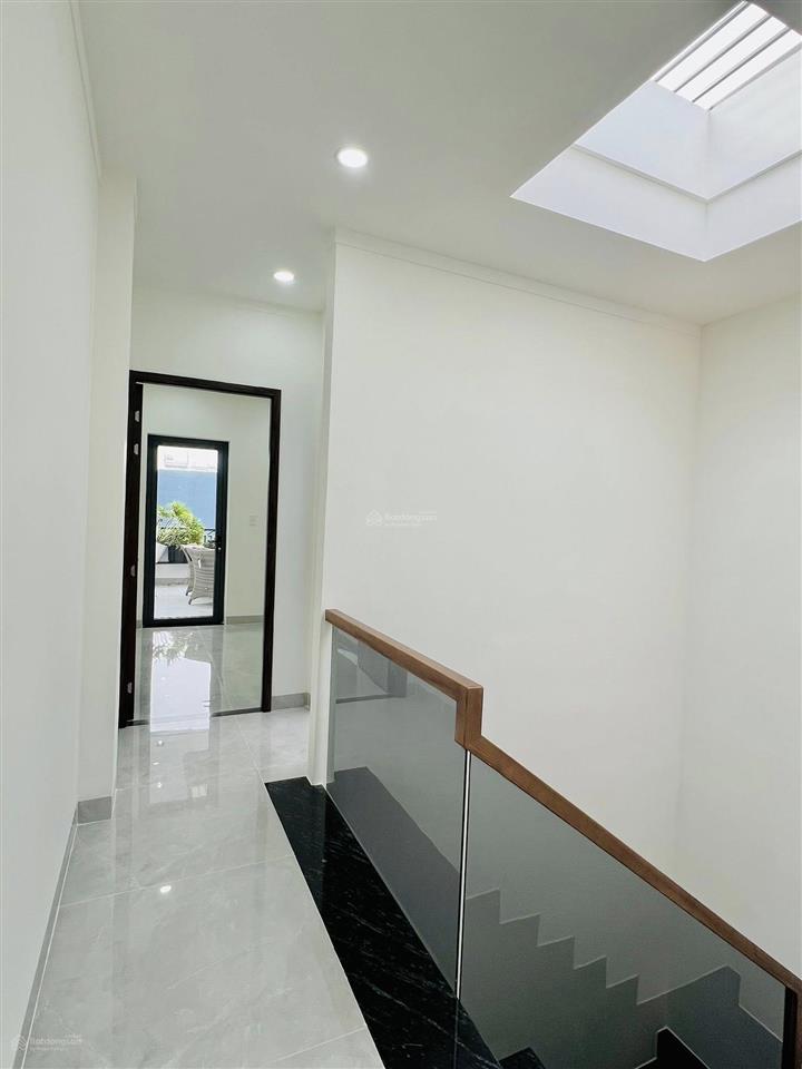 Nhà 2 lầu 5x20m ql50 sát bên bến xe quận 8. giá 760 triệu  đang cho thuê 25 triệu / tháng