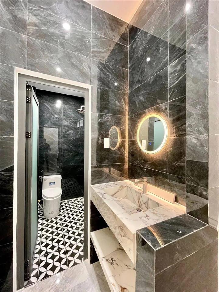 Nhà 1 lầu 5x20m ngay chợ hưng long. giá 750 triệu  đang cho thuê 25 triệu / tháng