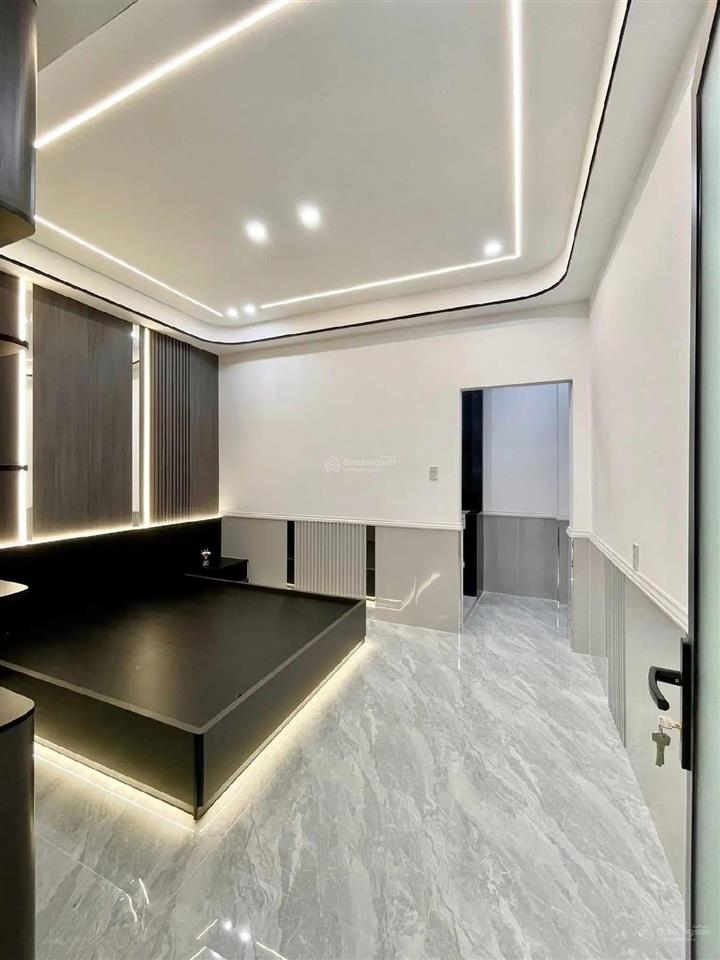 Nhà 1 lầu 5x20m ngay chợ hưng long. giá 750 triệu  đang cho thuê 25 triệu / tháng