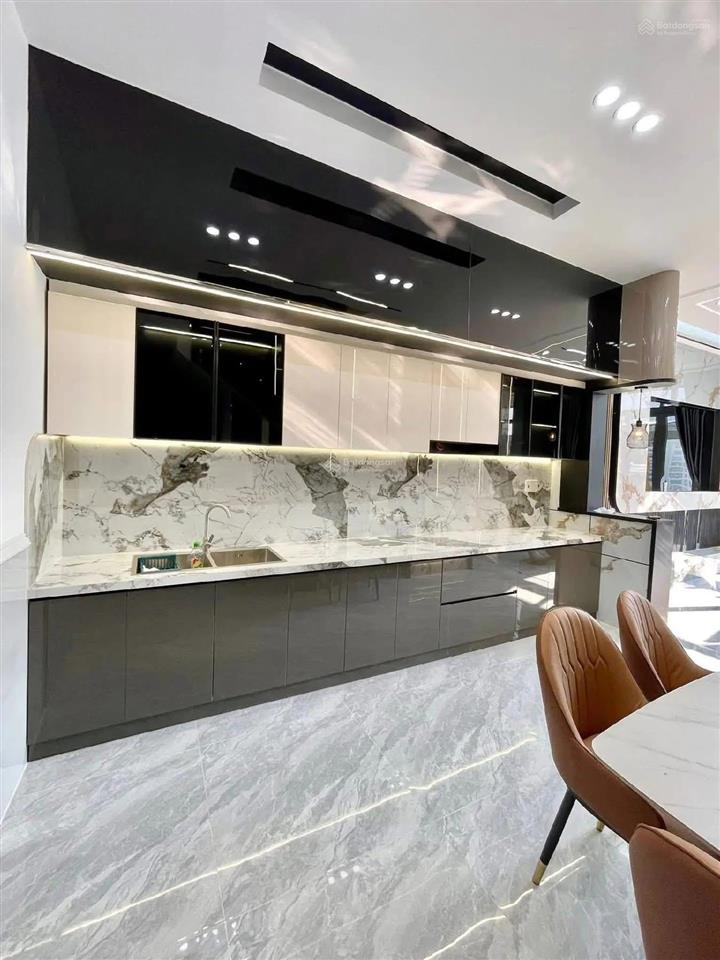 Nhà 1 lầu 5x20m ngay chợ hưng long. giá 750 triệu  đang cho thuê 25 triệu / tháng