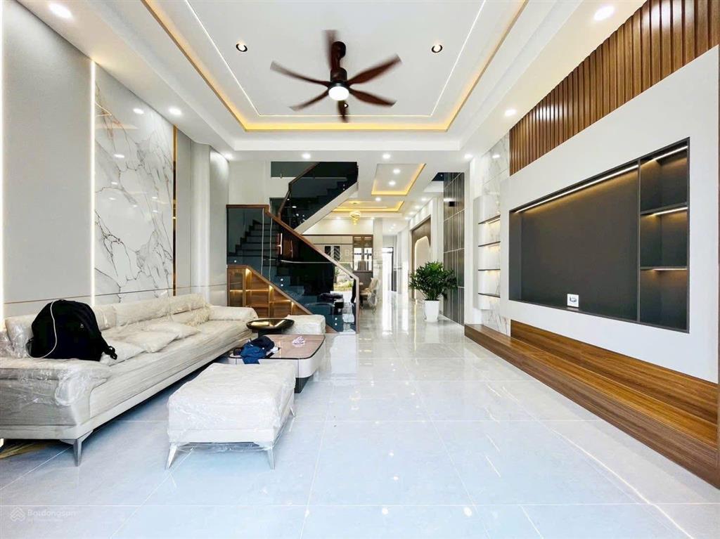 Bán nhà 6x22m cách aeon bình tân 5 phút. giá 780 triệu  đang cho thuê 20 triệu / tháng