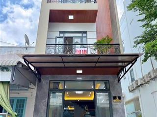 Bán nhà 2 lầu 5x20m bến xe quận 8. giá 900 triệu  đang cho thuê 25 triệu / tháng