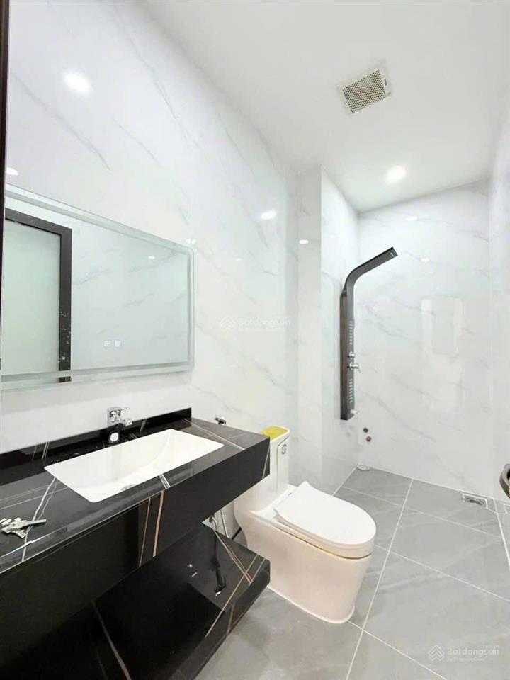 Bán nhà 6x20m ở chợ phú lạc. giá 750 triệu  đang cho thuê 20 triệu / tháng