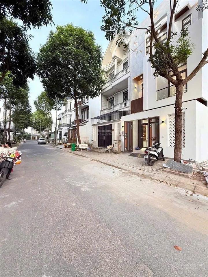 Bán nhà 6x20m ở chợ phú lạc. giá 750 triệu  đang cho thuê 20 triệu / tháng