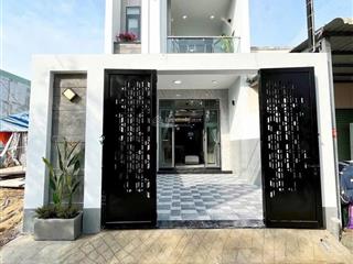 Bán nhà 6x20m tạ quang bửu quận 8. giá 750 triệu  đang cho thuê 20 triệu / tháng