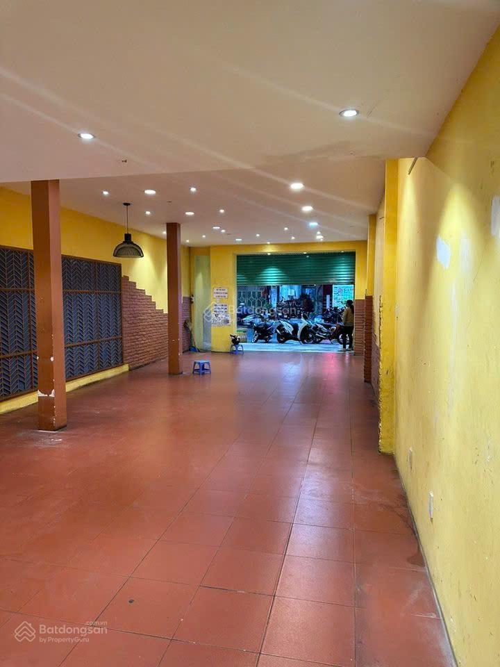 Bán gấp nhà 1 trệt 1 lầu giá 1.2 tỷ  5x23m ngay chợ hoàng hoa thám, shr