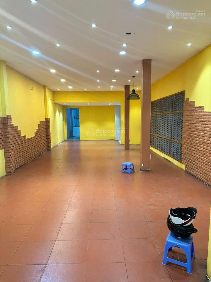 Bán gấp nhà 1 trệt 1 lầu giá 1.2 tỷ  5x23m ngay chợ hoàng hoa thám, shr