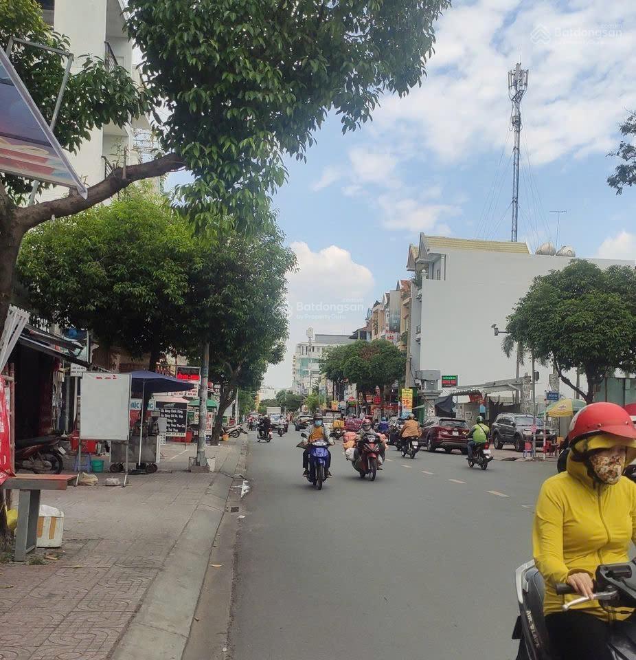 Bán gấp nhà 1 trệt 1 lầu giá 1.2 tỷ  5x23m ngay chợ hoàng hoa thám, shr