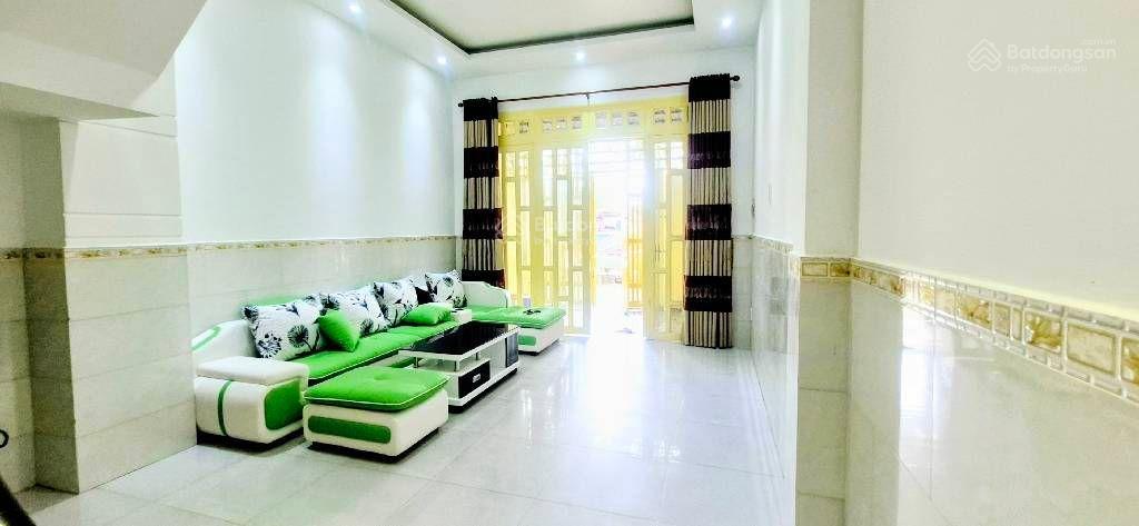 Bán nhà mới giá rẻ oto ngủ trong nhà chỉ nhỉnh 6 tỷ đối diện vạn phúc city hiệp bình phước thủ đức