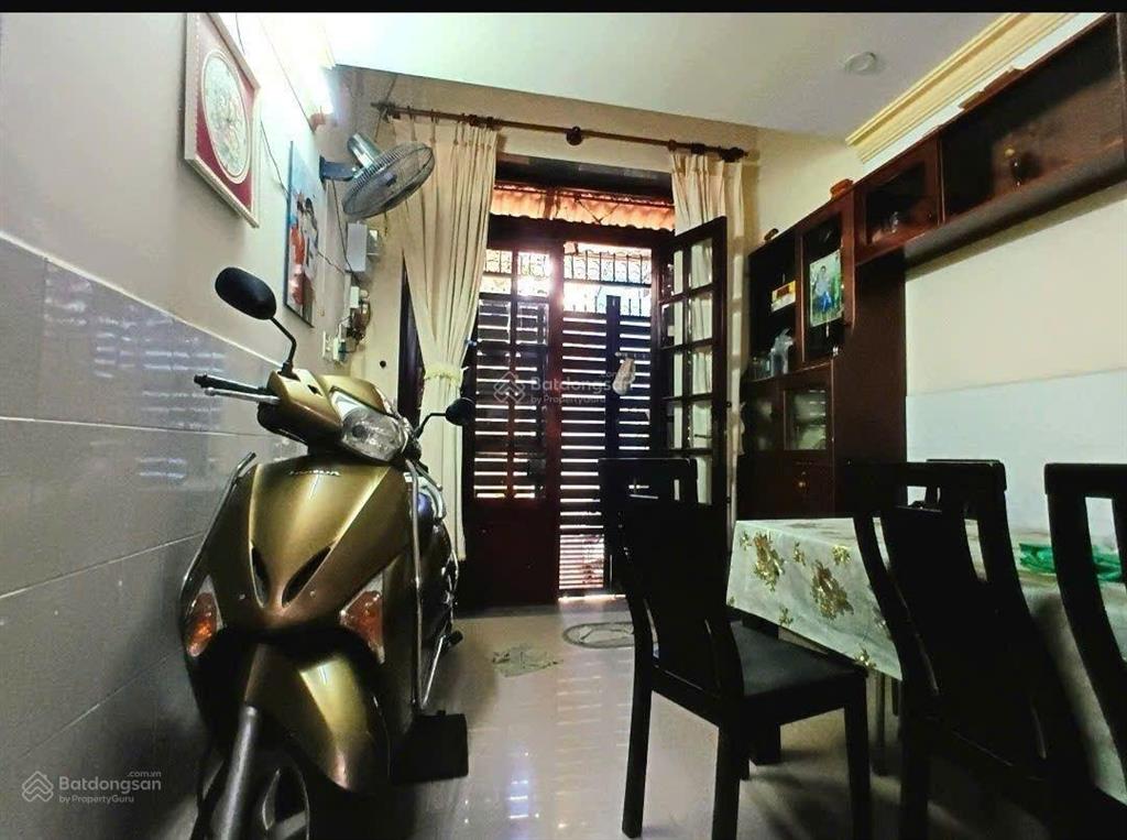 Bán nhà sát mặt tiền đường nguyễn trọng tuyển, 4 tầng 30m2, giá 6,5 tỷ (tl chính chủ)