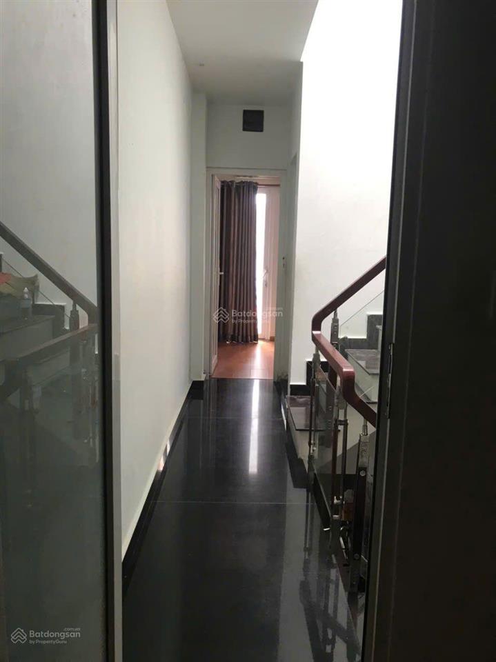 Bán nhà hẻm xe hơi đường huỳnh văn bánh,2 tầng, 40m2, nhỉnh 11 tỷ ( tl chính chủ)