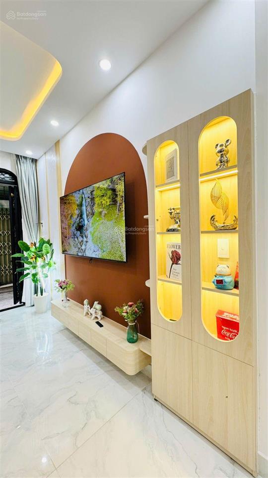 Bán nhà đẹp mới xây đường tăng bạt hổ,3 tầng, 40m2, nhỉnh 5 tỷ ( tl chính chủ)