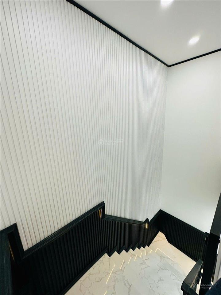 Bán nhà gần mặt tiền đường lê văn sỹ,2 tầng, 50m2,đang cho thuê 25 triệu/ tháng, giá 9,5 tỷ