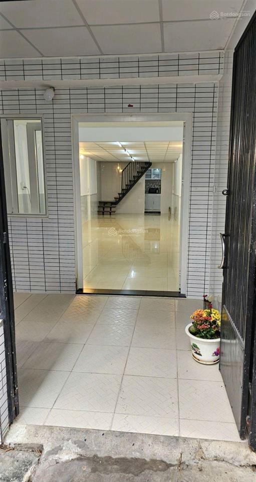 Bán nhà đẹp 2 mặt hẻm đường huỳnh văn bánh,2 tầng, 50m2, nhỉnh 7 tỷ ( tl chính chủ)