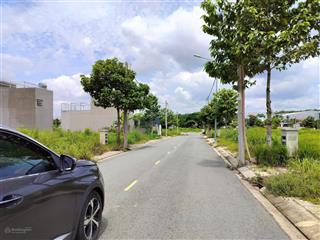 Chính chủ cần bán lô đất sau trường đh việt đức giá 1ty260 dt 150m2 full thổ cư shr sang tên ngay