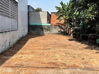 Bán lô đất nằm sát chợ búng ngay thủ khoa huân dt 126m2 cách quốc lộ 13 chỉ 200m dân cư đông đúc