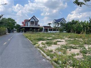 Đường mỹ phước tân vạn vào 500m cần bán lô đất dt 216 xung quanh dân cư hiện hữu có sổ sẵn