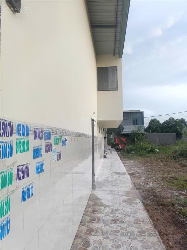 Chính chủ cần bán dãy trọ dt 150m2 full phòng gần chợ bàu bàng sổ sẵn có dòng tiền 9tr/tháng
