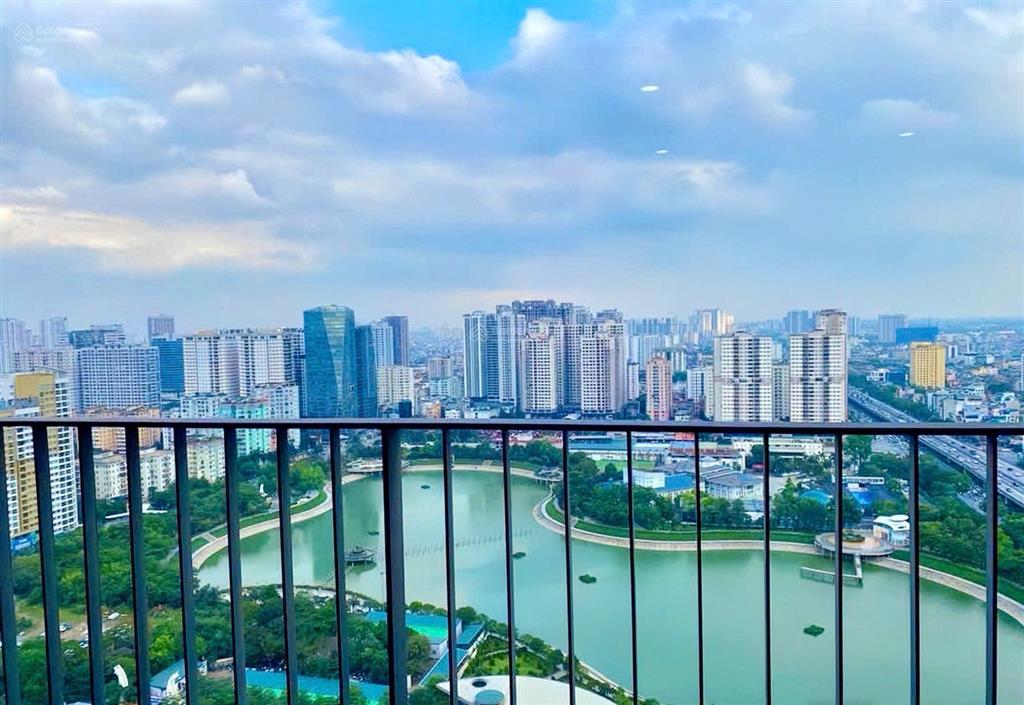 Bán nhanh căn 2pn2vs 75m2 view hồ tại vinhomes d'capitale  giá chỉ ngang các căn view nội khu!
