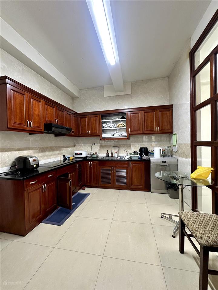 Hiếm, chính chủ bán nhà nghĩa tân, cầu giấy, mặt ngõ ô tô tránh, kinh doanh, 51m2, 4 tầng, 10 tỷ