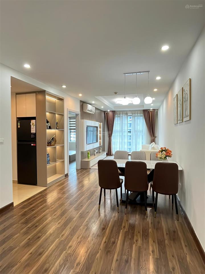 Bán chung cư goldmark city, 5.2 tỷ, 2 ngủ, 2wc, tầng trung, view đẹp, full nội thất mới, slot ô tô