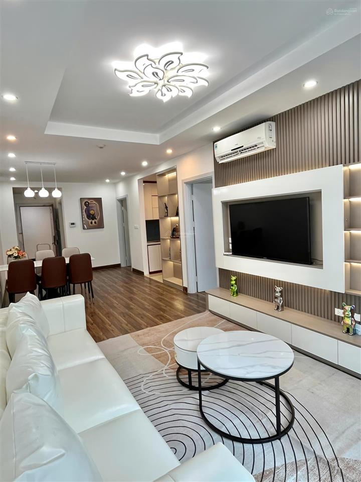 Bán chung cư goldmark city, 5.2 tỷ, 2 ngủ, 2wc, tầng trung, view đẹp, full nội thất mới, slot ô tô
