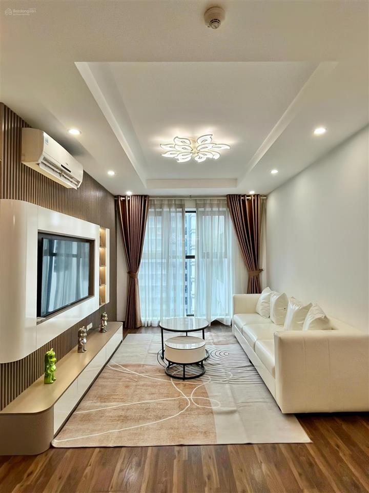 Bán chung cư goldmark city, 5.2 tỷ, 2 ngủ, 2wc, tầng trung, view đẹp, full nội thất mới, slot ô tô