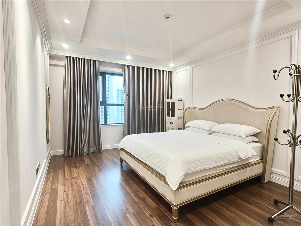 Cầu giấy 11 tỷ không mua nhà này thì mua nhà nào? 40m, 5 tầng, 5 ngủ, ô tô tránh, quy hoạch ổn định