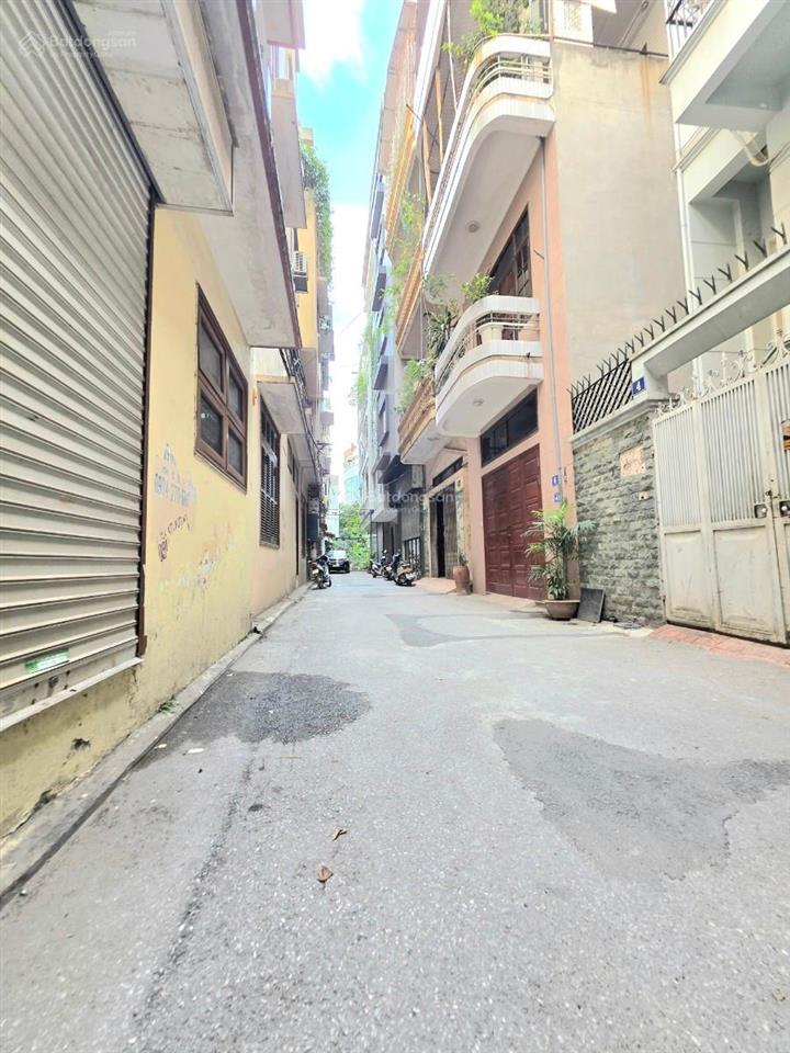 Bán nhà phân lô trung kính, dt 55m2, ô tô vào nhà, 2 thoáng vĩnh viễn, view sân trường, hàng hiếm