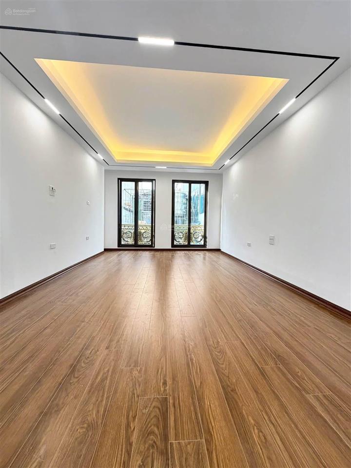 Bán nhà cầu giấy, chỉ 17.3 tỷ, nhà phân lô, ô tô tránh siêu vip, 7 tầng, thang máy, nhà đẹp, ở luôn