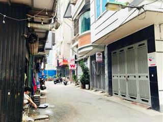 Giảm chào sốc, bán nhà phân lô trần quốc hoàn, cầu giấy. chỉ còn 15.9 tỷ, 51m, 5 tầng, ô tô tránh.